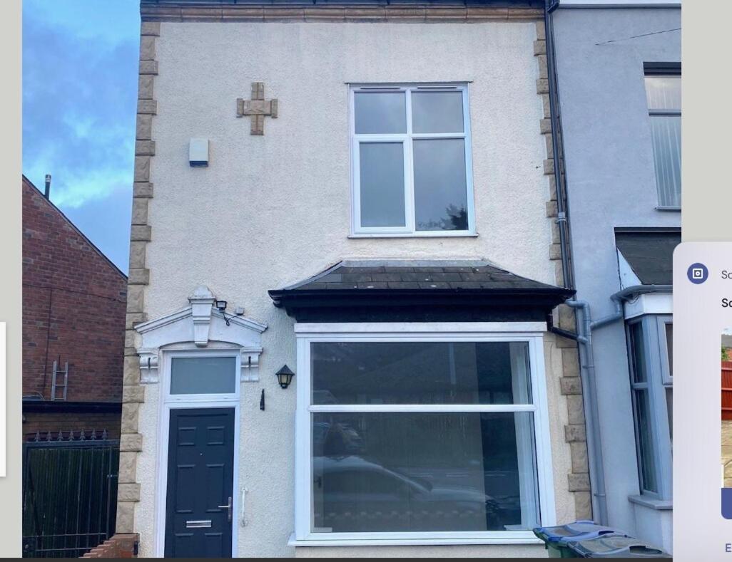 3 Bedroom Contractor House, 5 Min Walk To Pub *